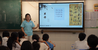 志愿者张可欣给初中营员们上课（2025年7月12日）王淏乐 摄